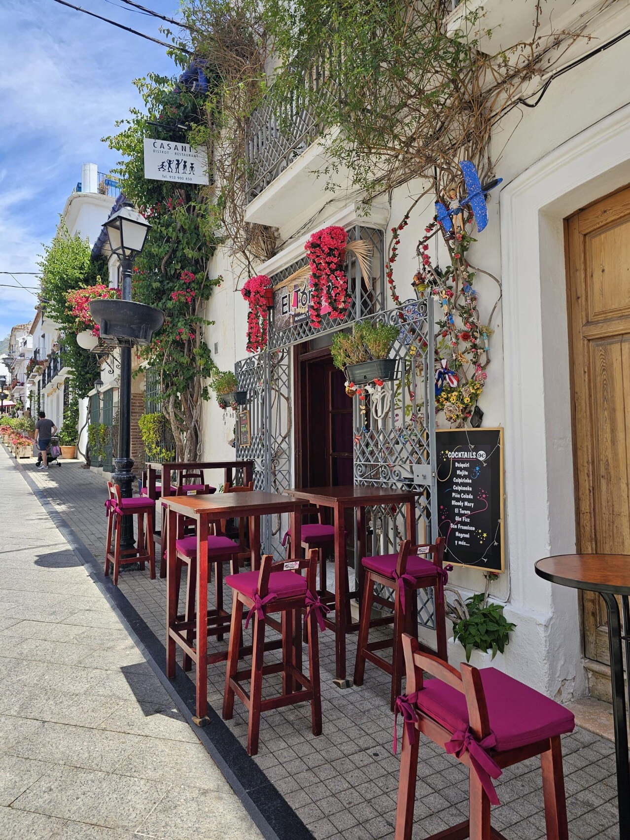 A café in Marbella old town